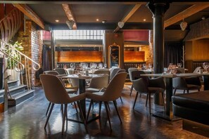Dining - Velvet Hotel Manchester, Worldhotels Crafted (Manchester)