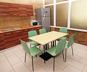 Dining - Absolut City Hostel Budapest (Budapest)