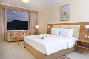 Room - Sandy Beach Hotel & Resort (Al Aqah)