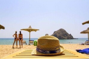 Beach - Sandy Beach Hotel Resort (Al Aqah)
