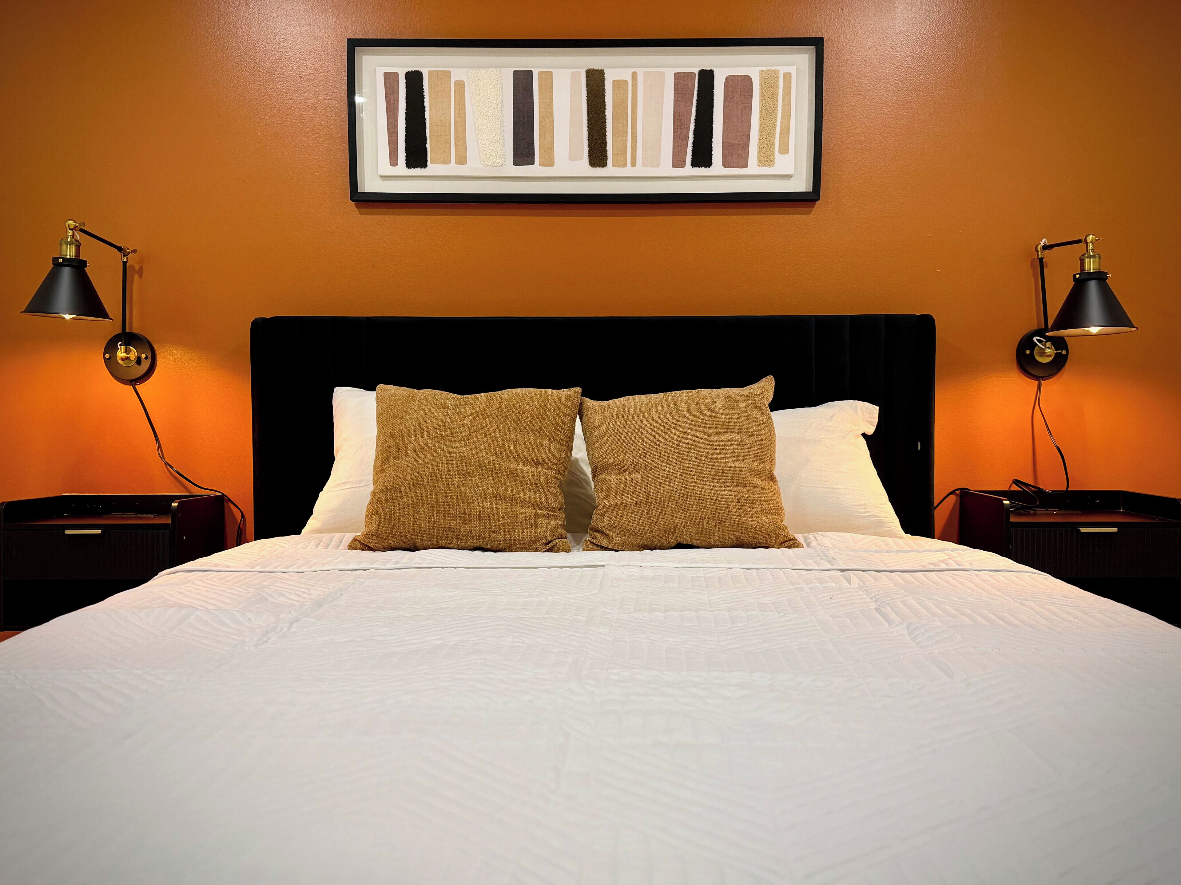Relaxing Queen Bedroom with Warm Tones & Inviting Atmosphere
