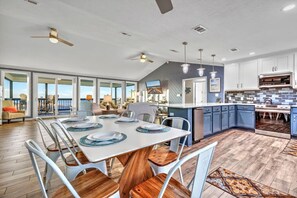Dining - Lazy Pelican • Beachfront Beauty w/ King Suites & Deck (Gulf Shores)