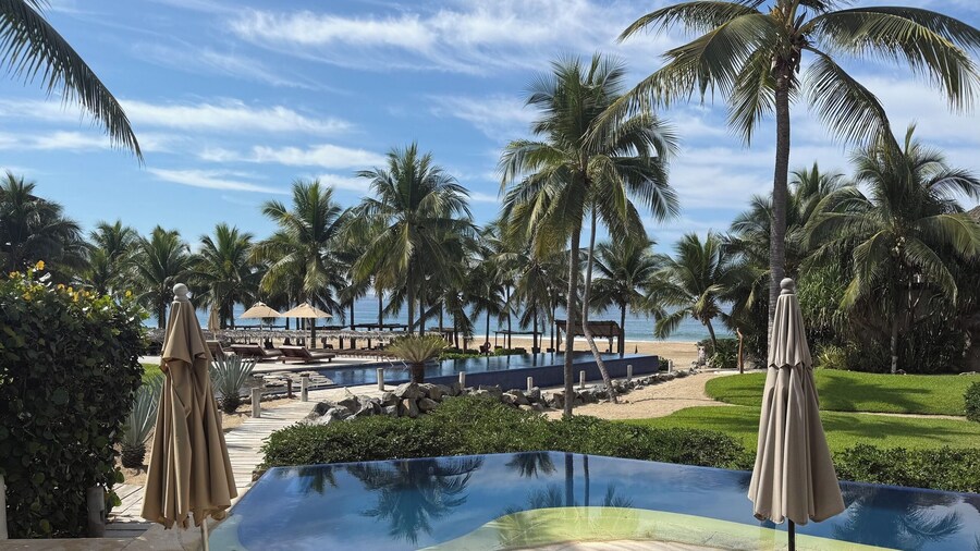 Casa de Olas, Stunning Oceanfront Villa in Las Palmas