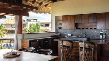 奢華公寓, 4 間臥室, 海景, 海濱 | 用餐區