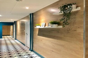 Interior - Nice Home Studio (Nice)