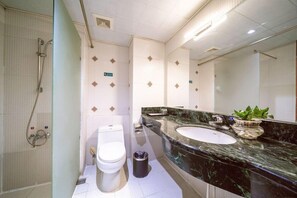 Bathroom - Kaiserdom Hotel Shangxiajiu (Guangzhou)