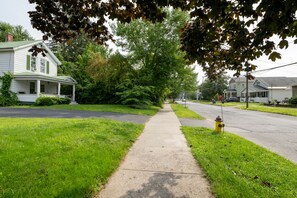 Property grounds - A Horse Racing Enthusiast's Delight / SPAC (Saratoga Springs)