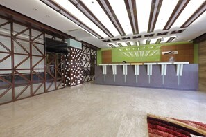 Lobby - Hotel The Lotus Park (Ahmedabad)