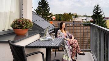 ุงูู
ูุทูุฉ ุงูู
ุญูุทุฉ ุจุงูู
ูุดุฃุฉ