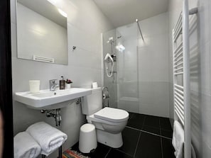 Bathroom - Hotel Shato (Prague)