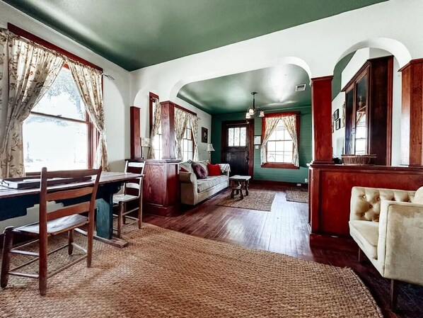 Televisión y reproductor de DVD 