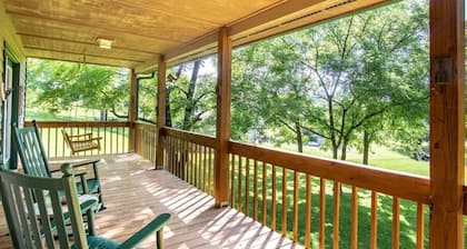 Lakeside Serenity-Lakefront-Pool Table-4X4 Needed