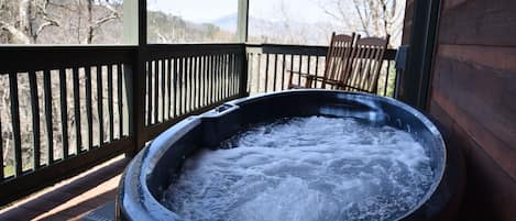 Tina de hidromasaje al aire libre