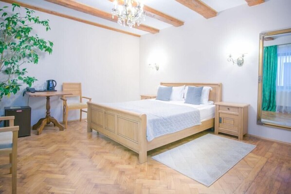 Room - Safrano (Brasov)