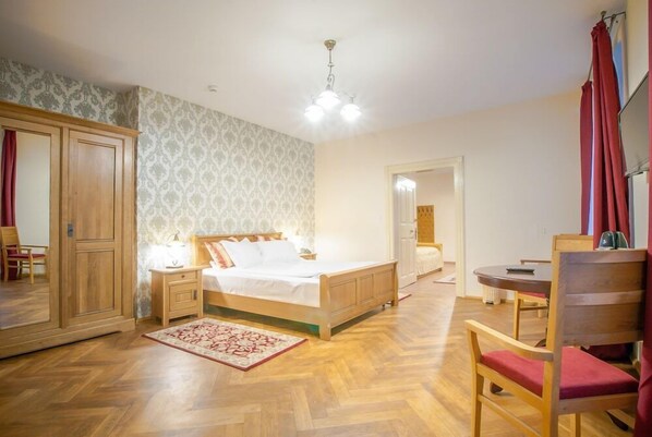 Room - Safrano (Brasov)