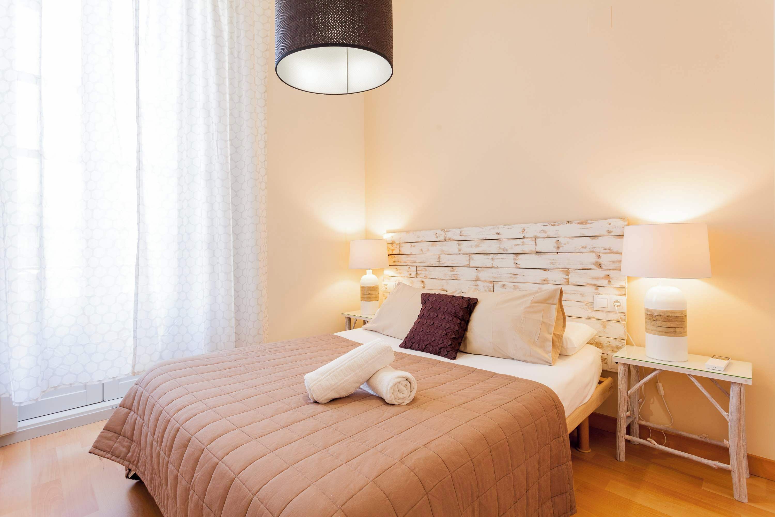 2 bedrooms, iron/ironing board, travel cot, WiFi