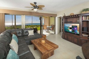 TV, offices - Ground Floor Oceanfront Sonoran Spa W105 (Puerto Peñasco)