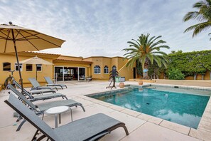A heated pool - Steps to Sand: Ocean-View Cabo Home w/ Heated Pool (Cabo San Lucas)