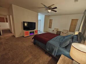 4 室のベッドルーム、WiFi (無料)、ベッドシーツ