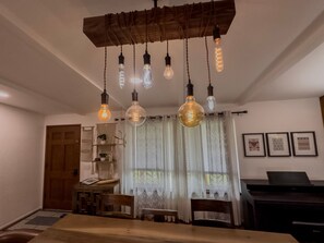 Interior - Family Home in the Friendly Neighborhood (Eugene)