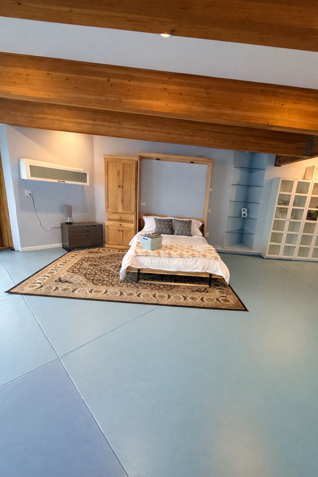 3 soverom, skrivebord, strykejern/-brett og wi-fi (inkludert)