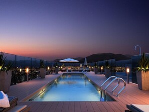 Pool - Zip Apartments (Santiago)
