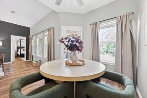 3 bedrooms, iron/ironing board, Internet, bed sheets - Pool Oasis Paradise by the Lake: gameroom, firepit (Montgomery)