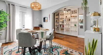 Carytown's Boho Backyard | 2BR Newly Designed Gem