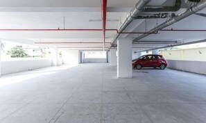 المنطقة المحيطة بالمنشأة