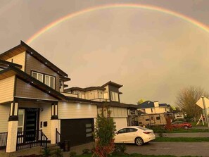 Exterior - Sparsh Villas - Lux+ Modern 2BR Suite w/Kitchen (Delta)