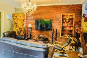 Living area - Front One Boutique Baluran Malang (Malang)