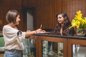 Lobby - Zone By The Park Jodhpur (Jodhpur)