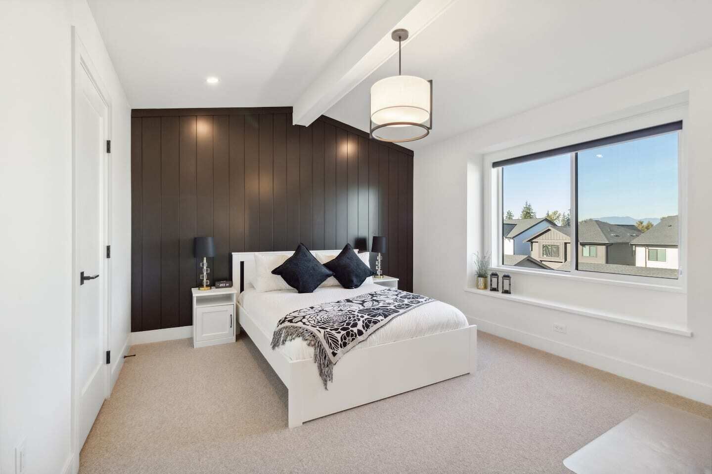 Desk, iron/ironing board, travel crib, free WiFi