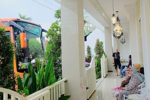 Terrace/patio - Victoria Boutique Residence (Malang)