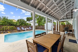 A heated pool - Blue Mind | Crystal Beach Cottage Private Pool, Bocce Court, Walk to Beach! (Destin)
