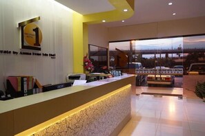 Lobby - One Point Hotel - RH Plaza (Kuching)