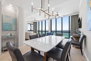Dining - Beachfront Penthouse~Breath Taking Views~3 King Suites~2 Balconies! (Destin)