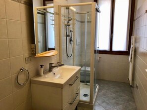 Bathroom - Ca' Giulia (Venice)