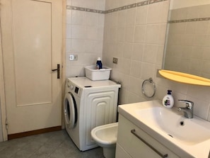 Bathroom - Ca' Giulia (Venice)