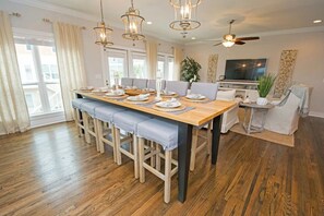 Dining - Toes in the Sand | Private Pool | Golf Cart | Minutes to the Gulf | Firepit | Luxury 5BR Home (Destin)