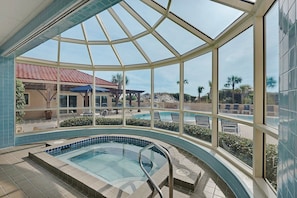 Beheizter Pool
