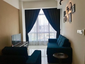 Living area - Sunset Seaview Vacation Condos @ Infinity Avenue (Kota Kinabalu)