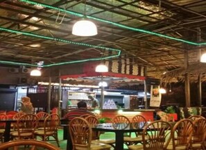Dining - D'pearl Hotel (George Town)