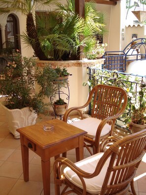 Terrace/patio - Hotel Mediterraneo (San Vito Lo Capo)