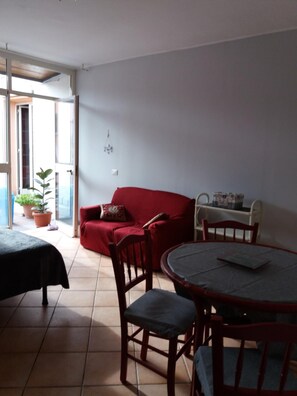 Living area - For Ever (Fiumicino)