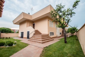 Exterior - Suite Room Fiumicino (Fiumicino)