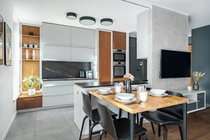 Private kitchen - Relax in Gdynia's heart - comfortable & beach-close (Gdynia)