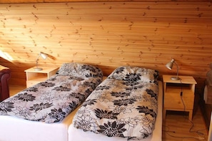 Room - Akureyri Log Cabin (Akureyri)
