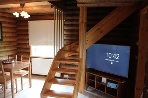 Interior - Akureyri Log Cabin (Akureyri)