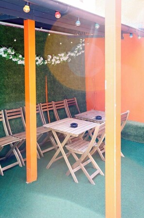 Outdoor dining - Hamburg Room (Hamburg)
